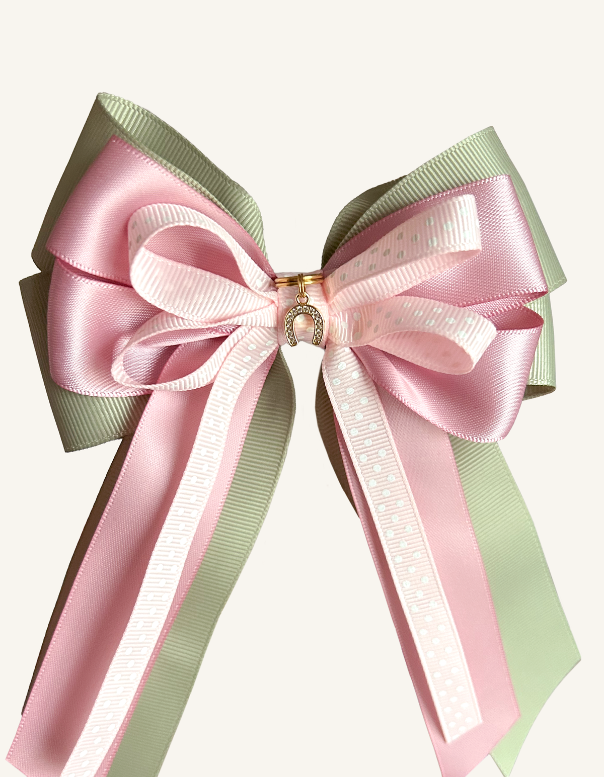 garden-confetti-pony-show-bows