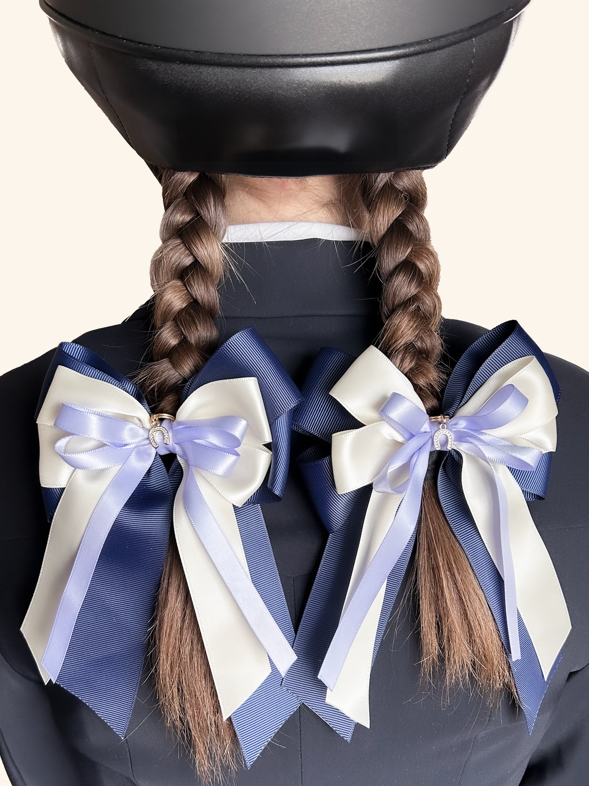 sapphire-grace-equestrian-competition-bows