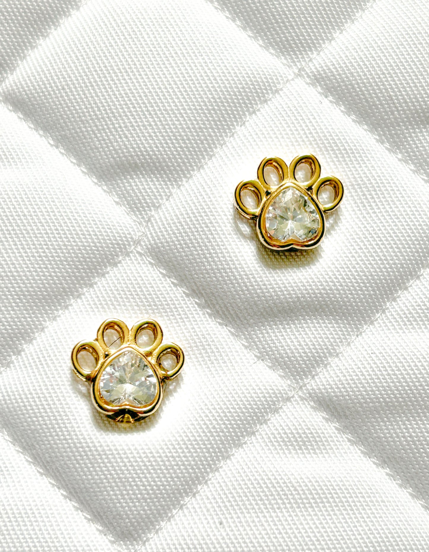 Golden Paw Number Pins
