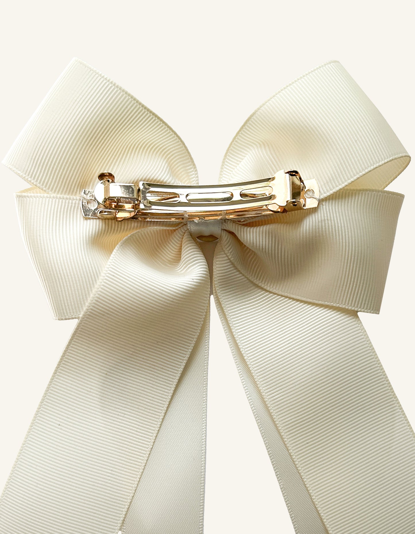 Jumper Bow – Ivory Cream