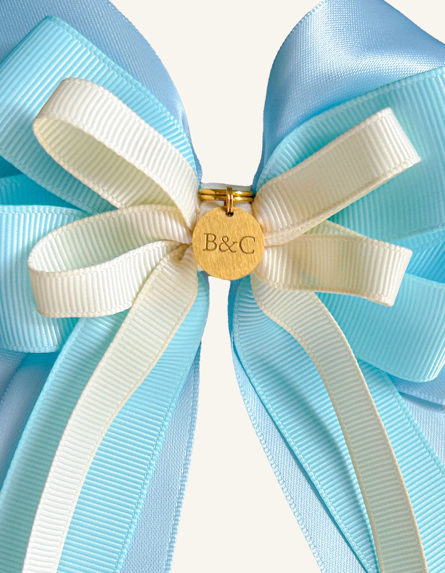 Jumper Bow – Powder Blue